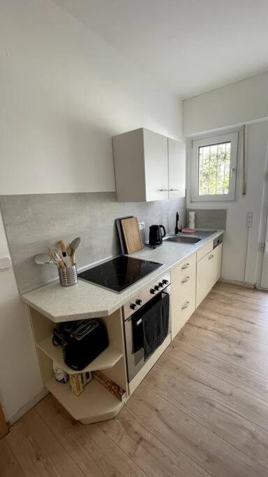 Apart70-Modern Design I Garden With Terrace I Smart Tv I Free Parking I Free Wifi ฮัมม์ ภายนอก รูปภาพ